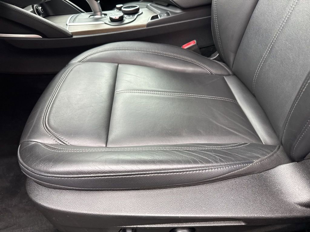 Used 2018 Alfa Romeo Stelvio Ti image 25