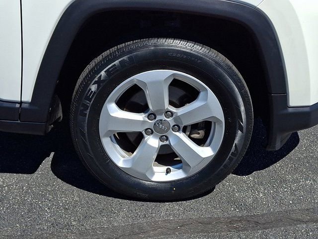 Certified 2019 Jeep Compass Latitude w/ Popular Equipment Group AWD/4WD image 11