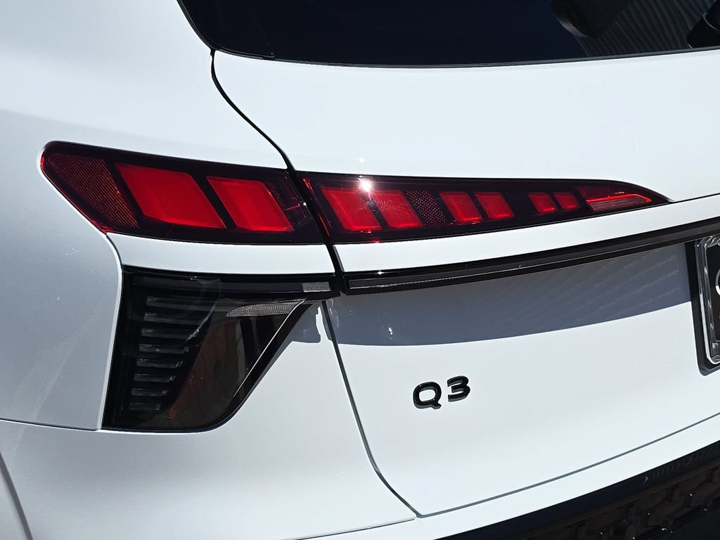 New 2026 Audi Q3 quattro 2.0T AWD/4WD image 34