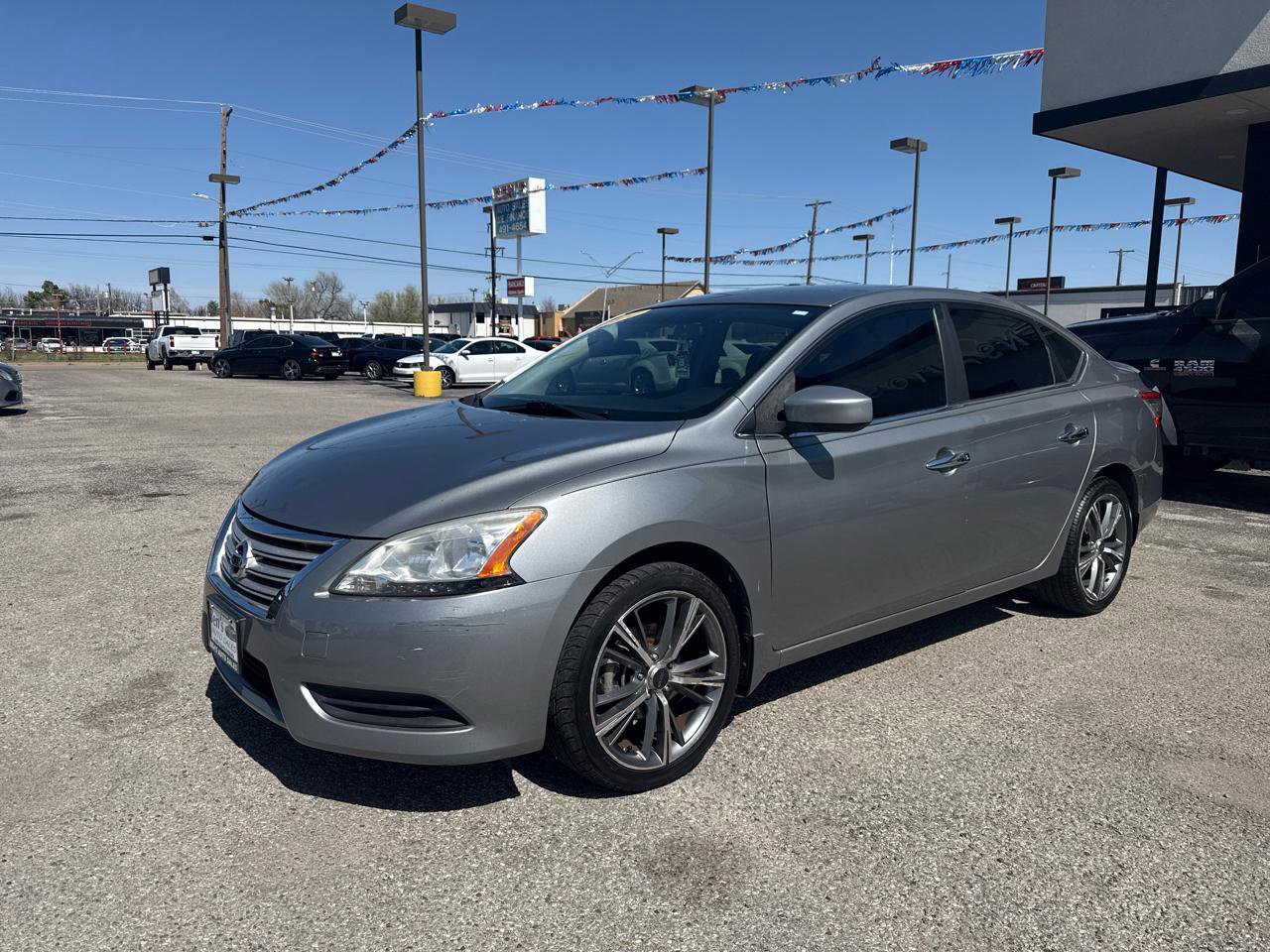 Used 2014 Nissan Sentra SV image 2