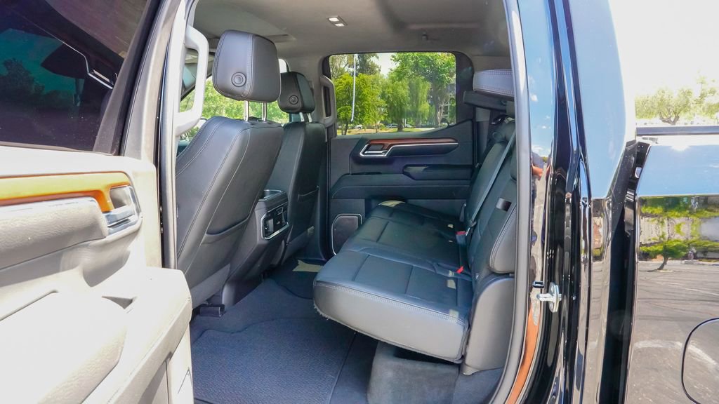 Used 2023 GMC Sierra 1500 Denali AWD/4WD image 13