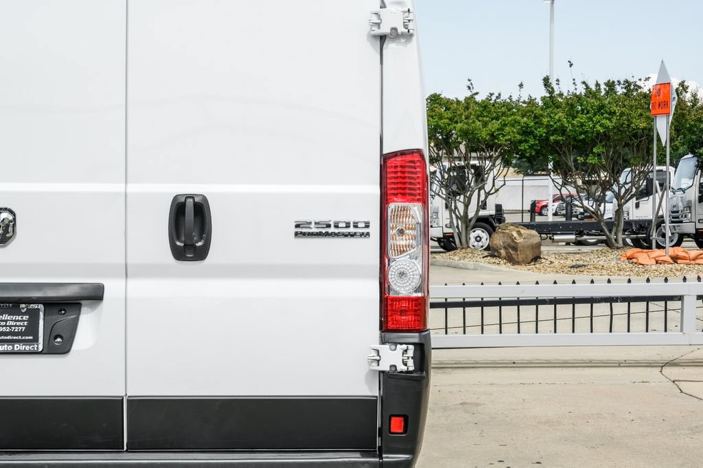 Used 2025 RAM ProMaster 2500 w/ Convenience Group FWD image 45