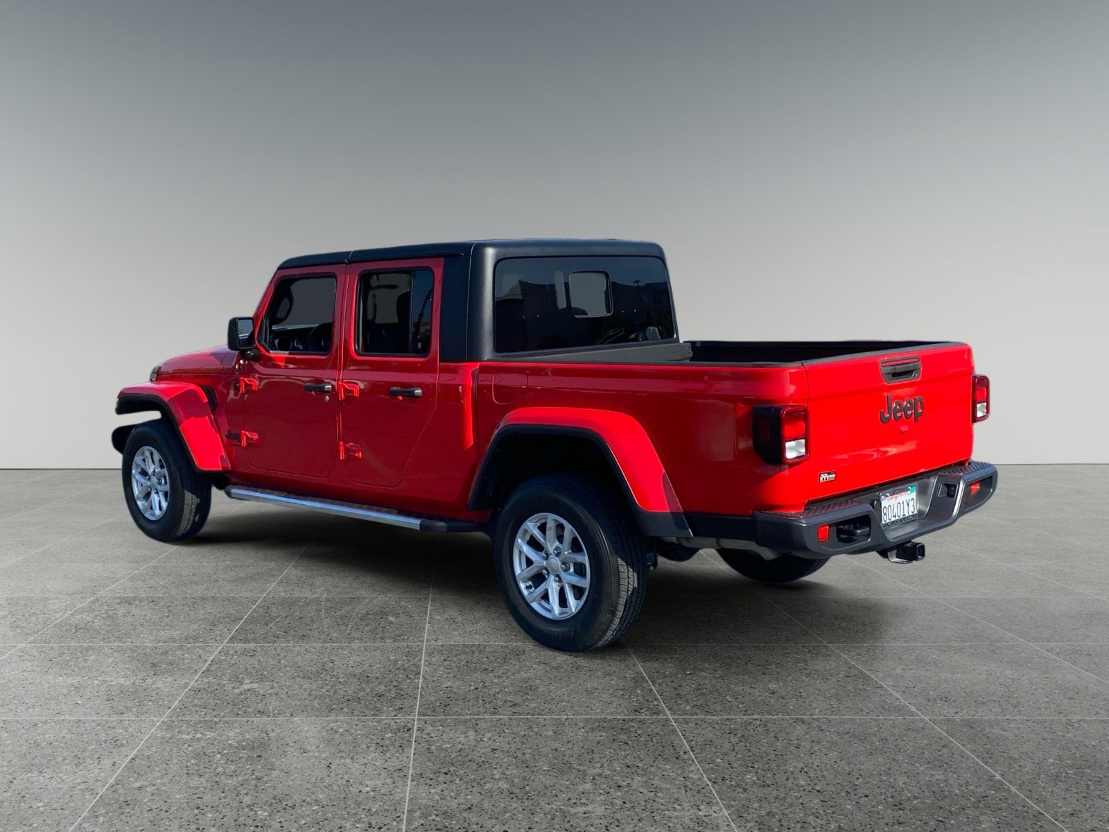 Used 2023 Jeep Gladiator Sport AWD/4WD image 3