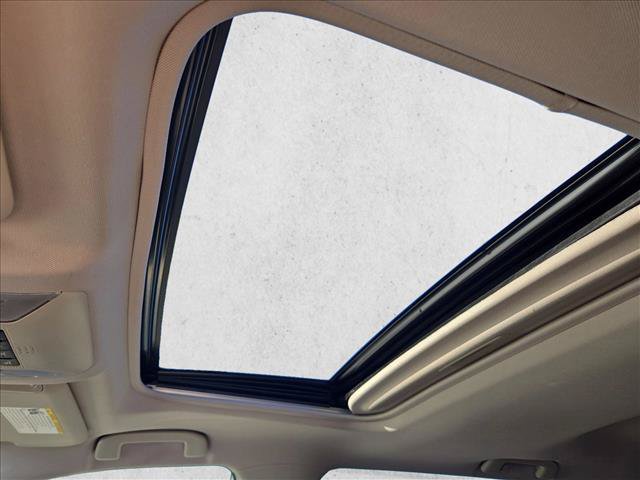 Used 2019 Toyota RAV4 XLE w/ Convenience Package FWD image 15