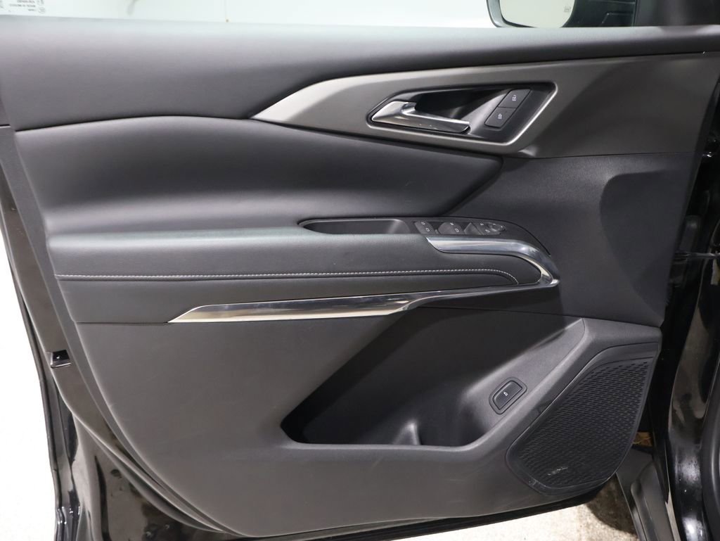 Used 2024 Chevrolet Traverse LT image 13