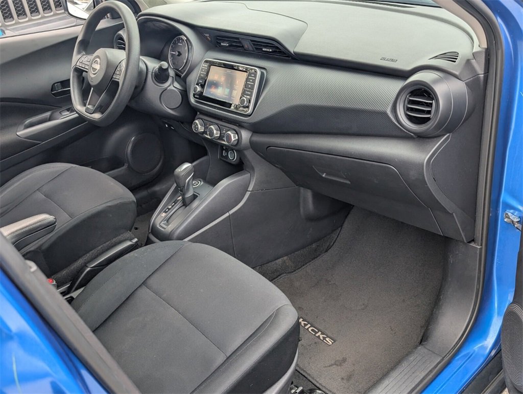 Used 2024 Nissan Kicks S image 17