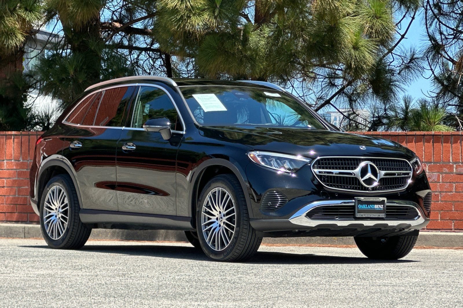 Certified 2024 Mercedes-Benz GLC 300 4MATIC image 2