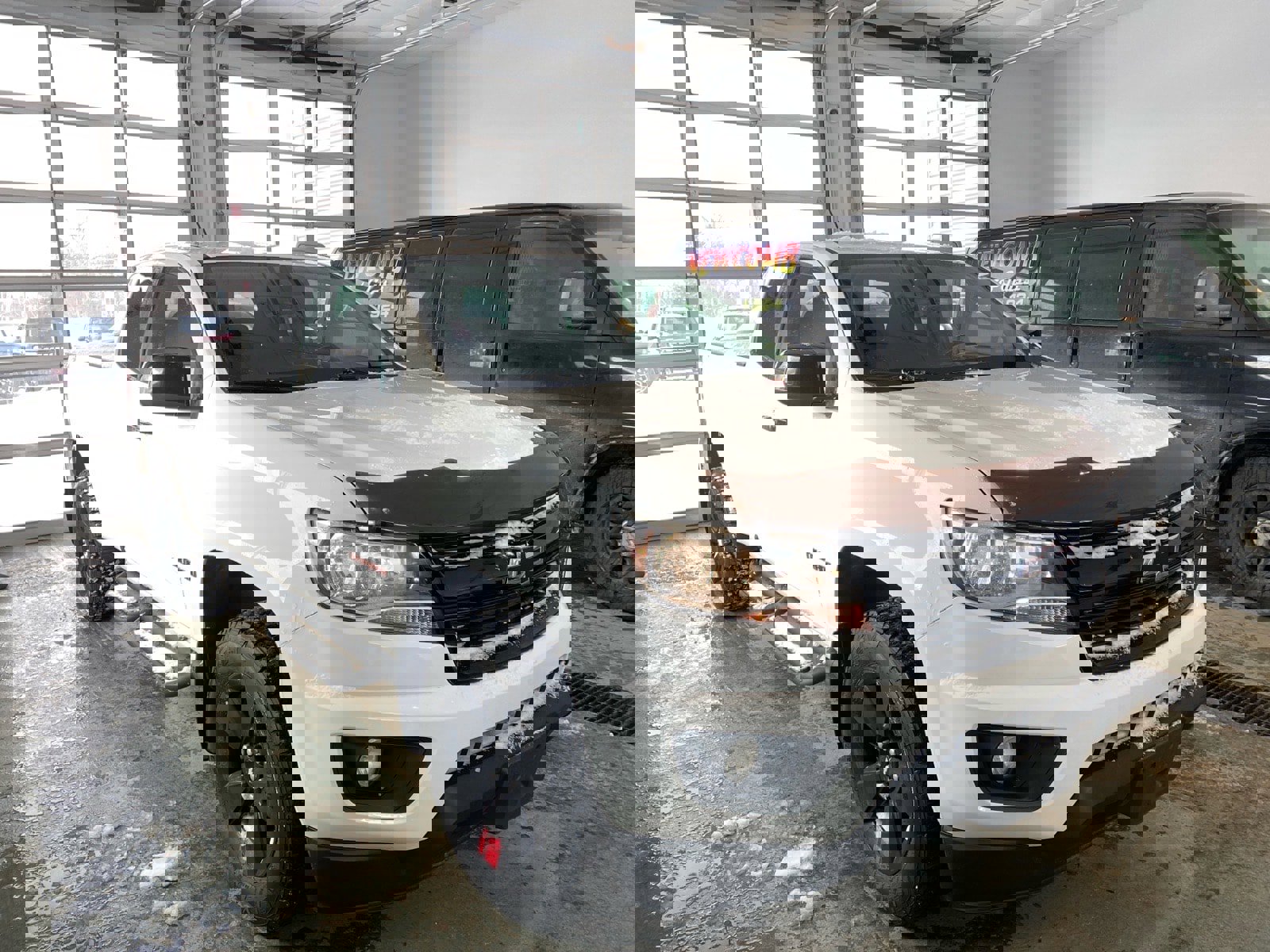 Used 2018 Chevrolet Colorado LT w/ Redline Special Edition image 4