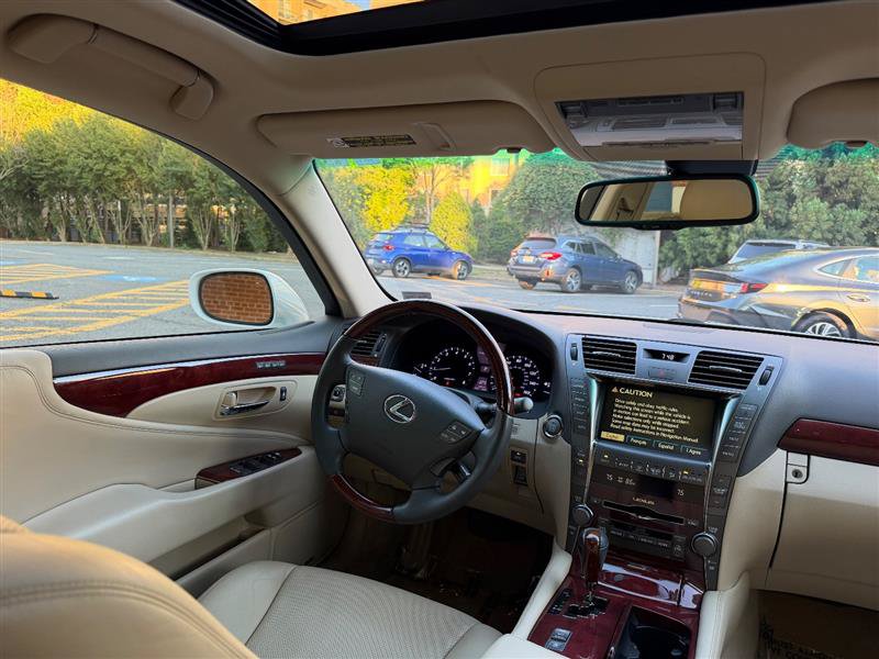 Used 2007 Lexus LS 460 RWD image 30