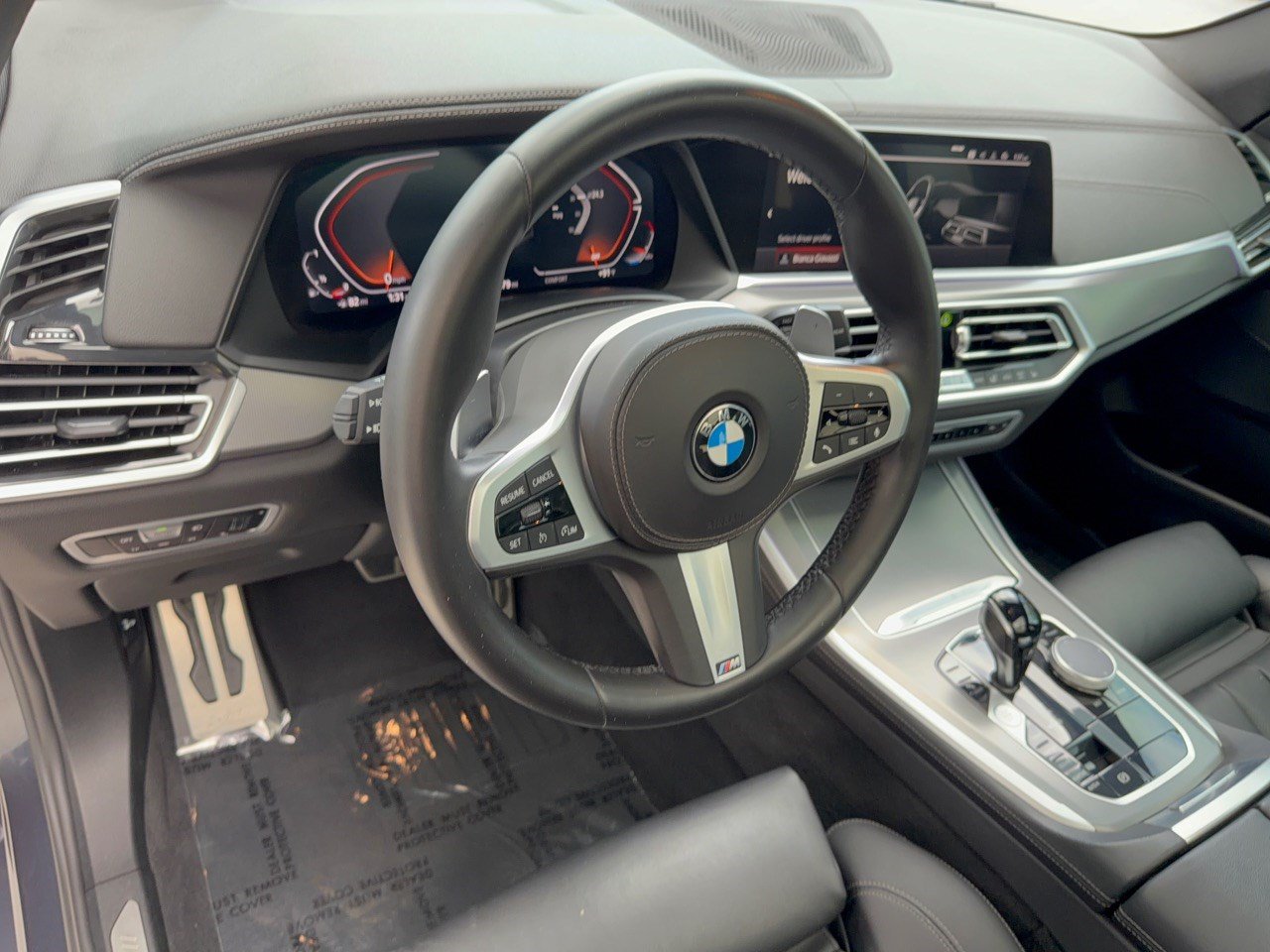 Used 2022 BMW X5 sDrive40i w/ M Sport Package RWD image 4