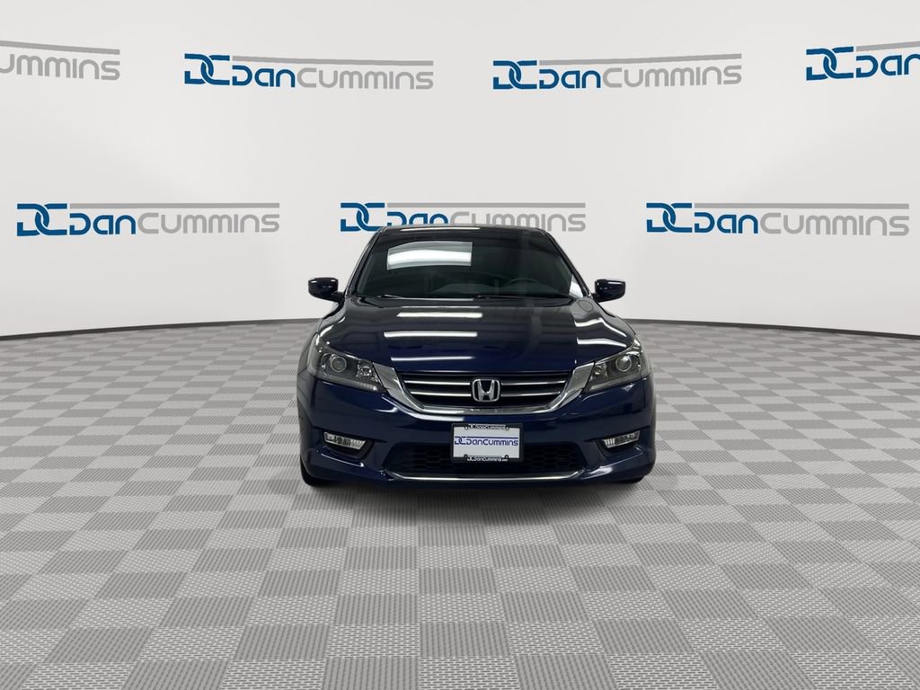 Used 2013 Honda Accord Sport image 3