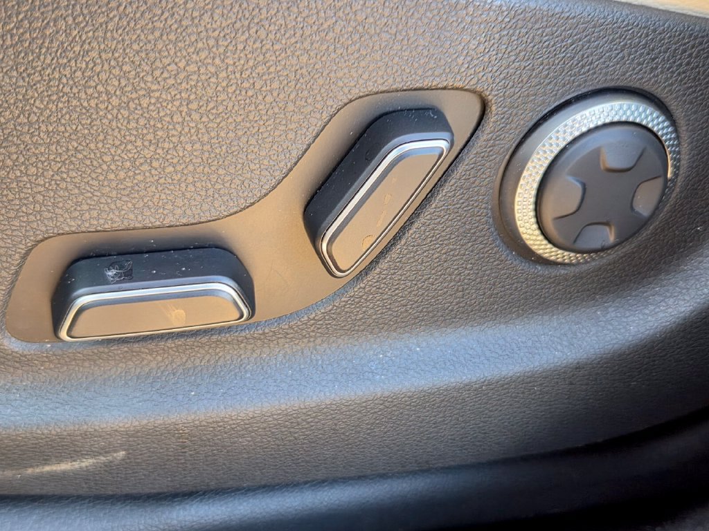 Used 2026 Genesis GV70 2.5T AWD/4WD image 12