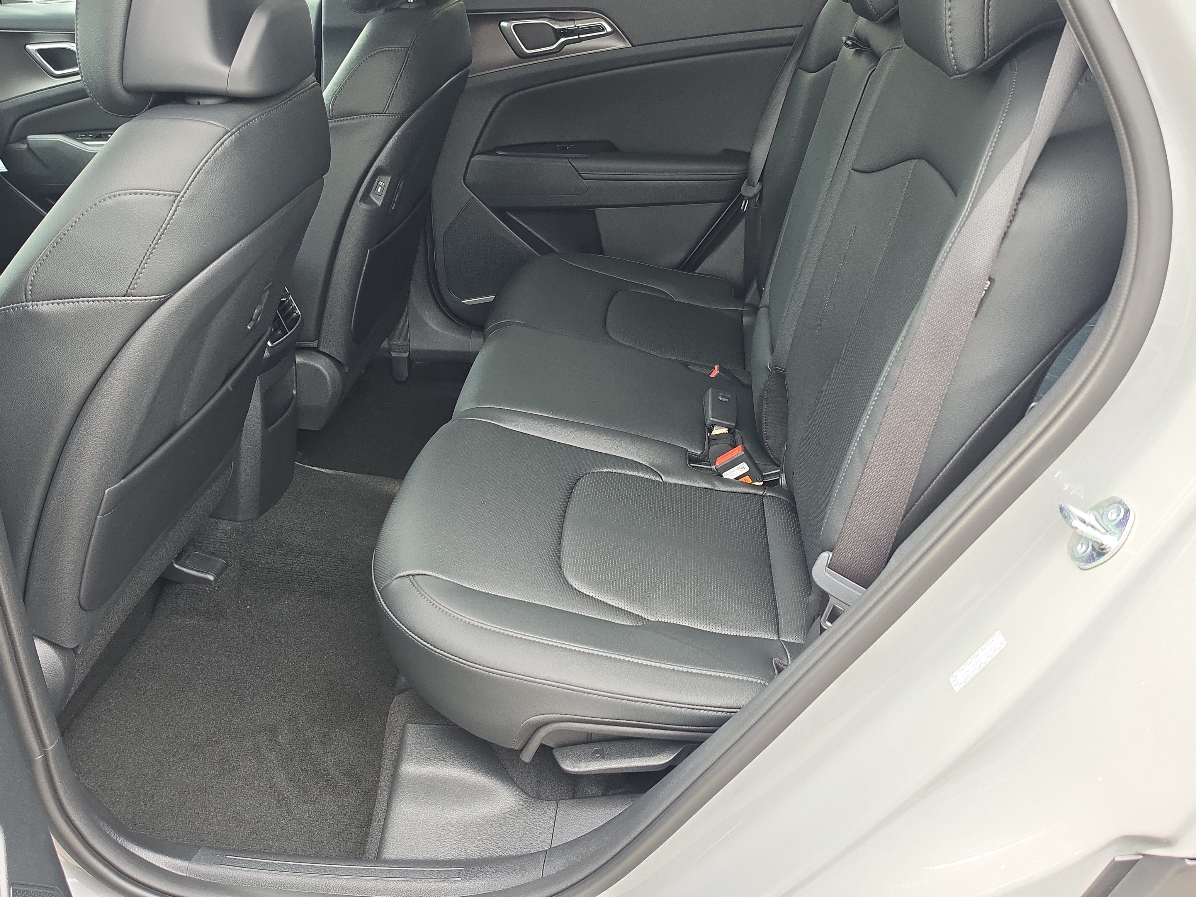 New 2027 Kia Sportage EX FWD image 17