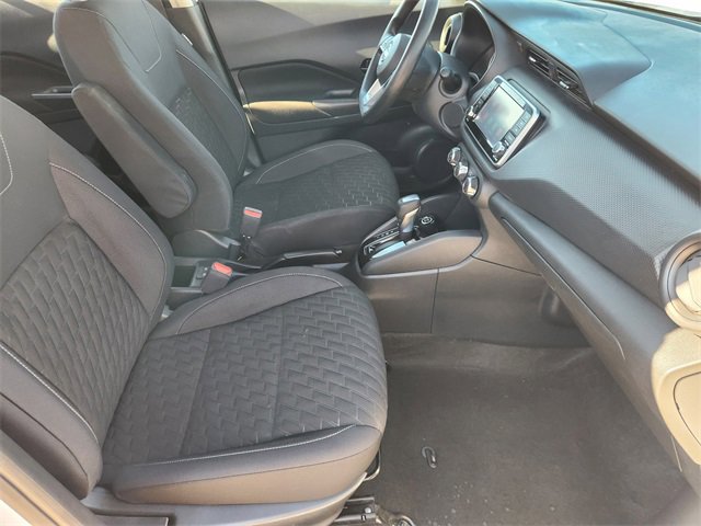Used 2022 Nissan Kicks S image 14