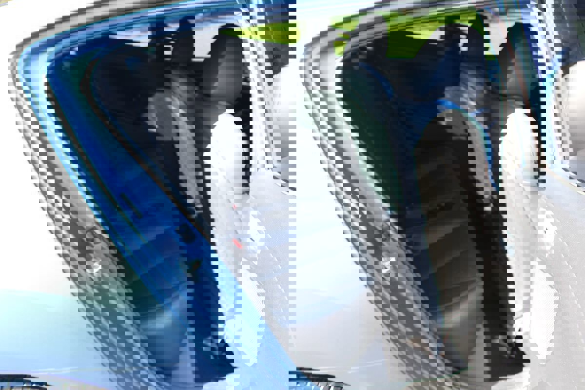 Used 2016 Hyundai Veloster Rally Edition image 14