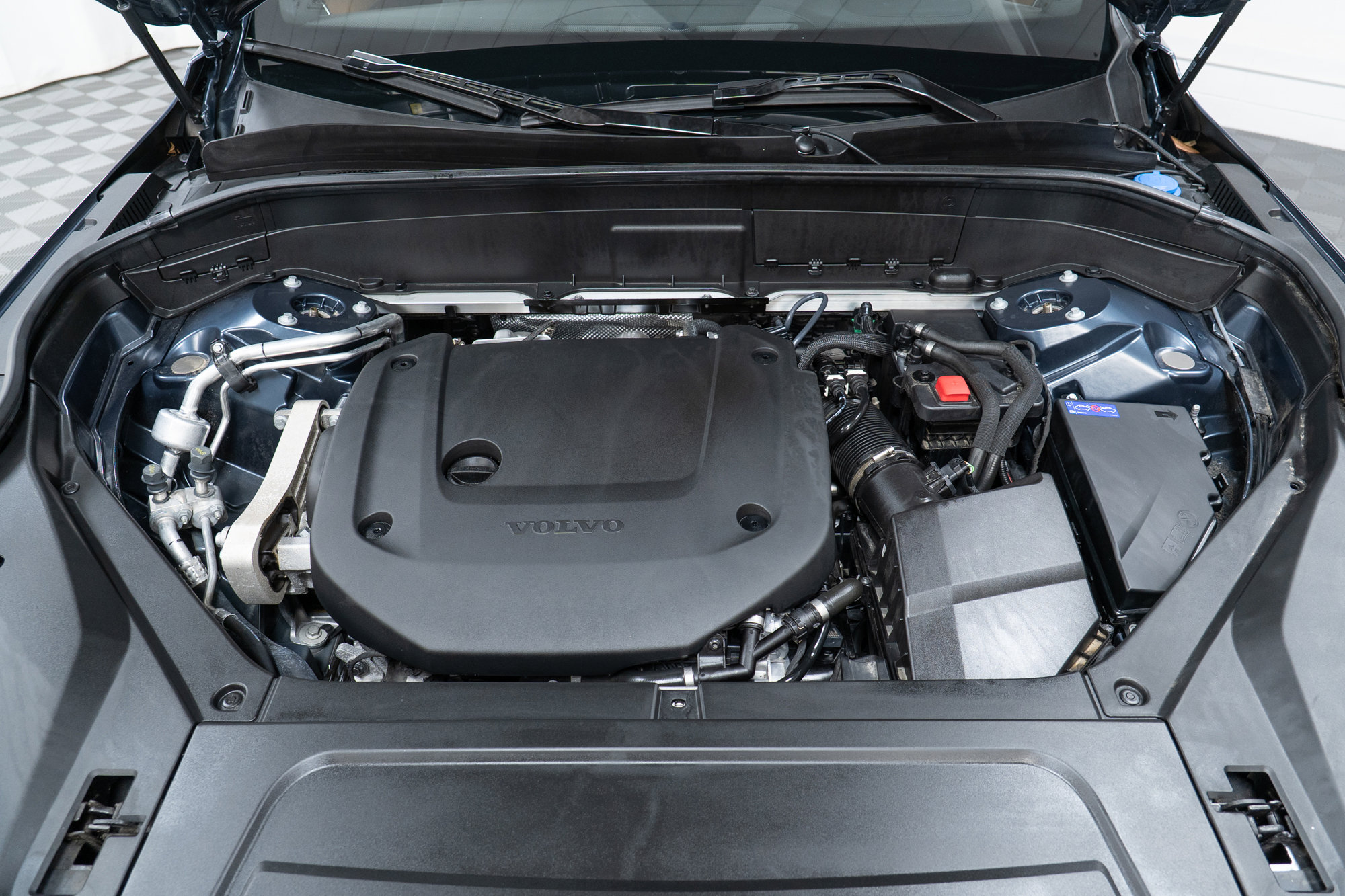 Certified 2024 Volvo XC90 B6 Plus w/ Protection Package Premier image 9