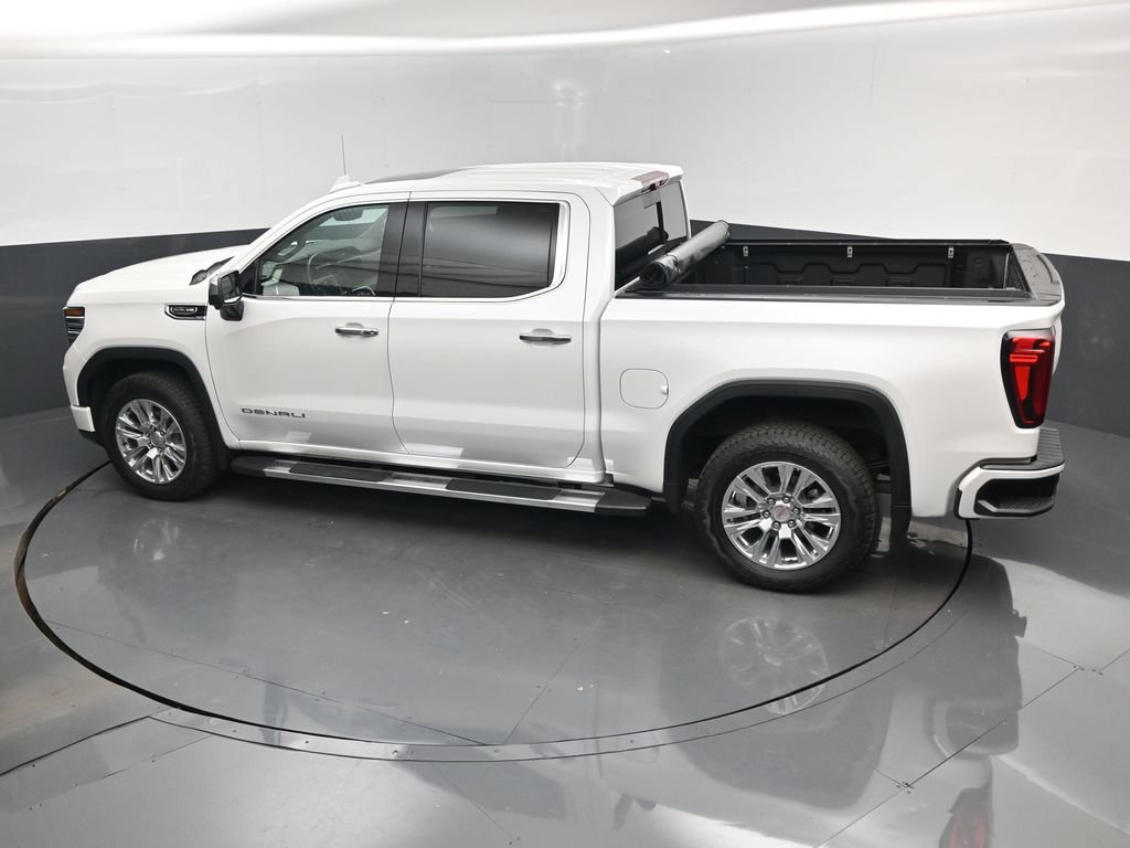 Used 2025 GMC Sierra 1500 Denali w/ Technology Package AWD/4WD image 14