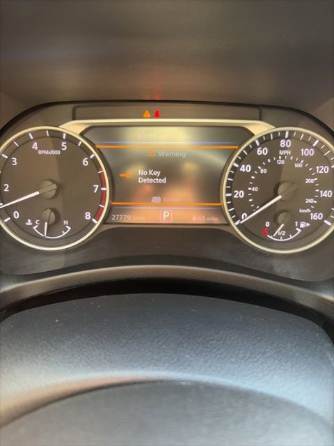 Used 2023 Nissan Sentra SR w/ SR Premium Package image 15