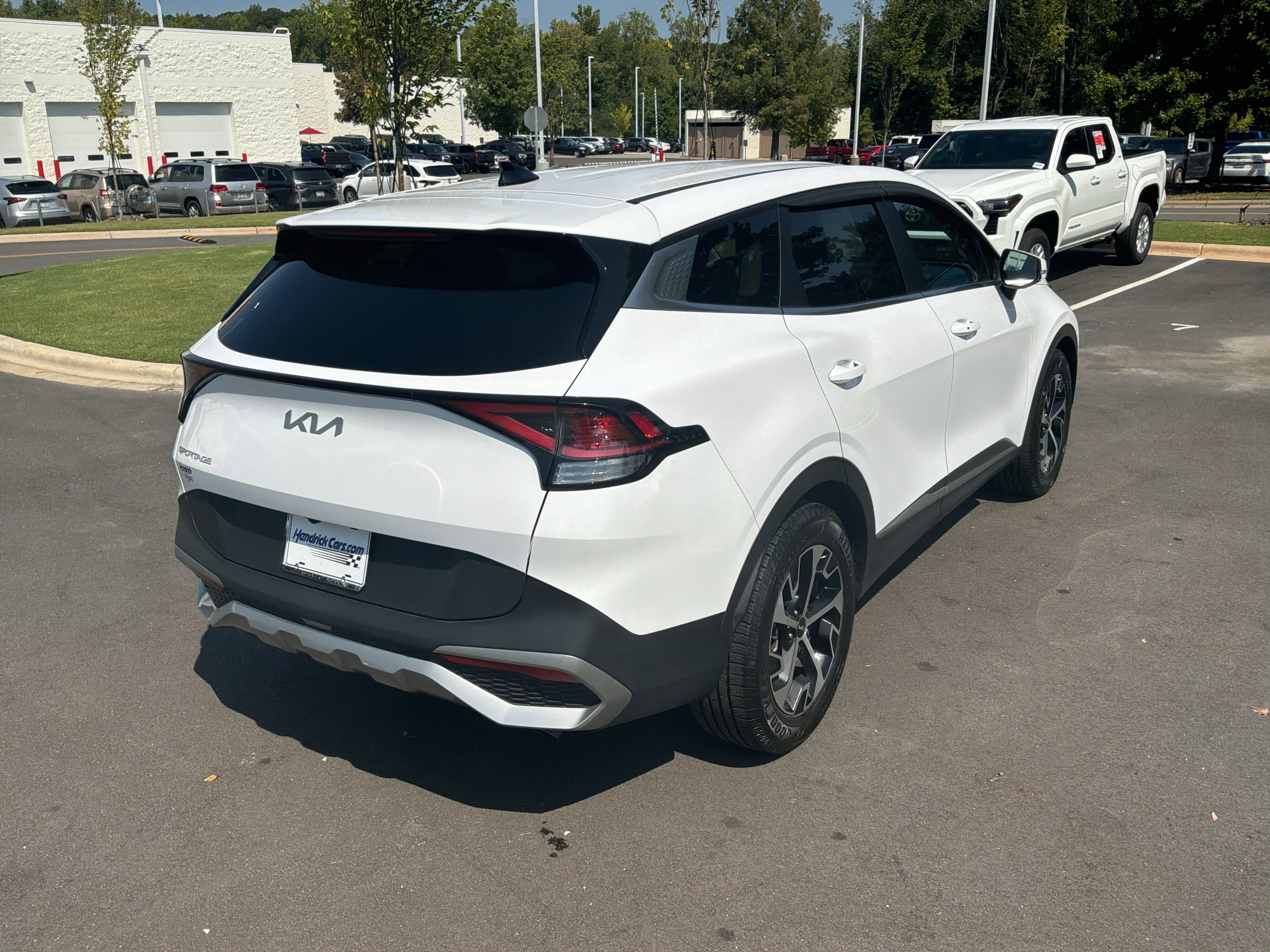Used 2023 Kia Sportage EX FWD image 24