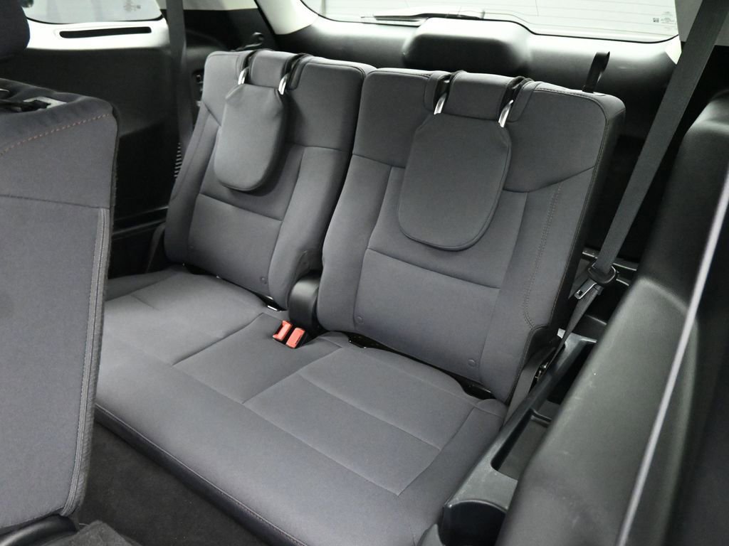 Certified 2025 Ford Explorer Active image 17