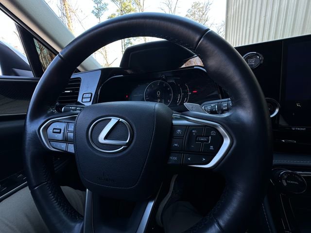 Used 2024 Lexus NX 250 FWD w/ Towing Package (2000 Lbs) image 21