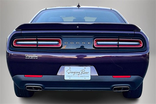 Used 2020 Dodge Challenger SXT image 6
