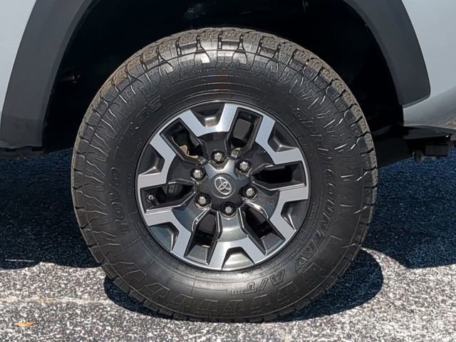 Used 2020 Toyota Tacoma TRD Off-Road w/ TRD Premium Off Road Package image 11