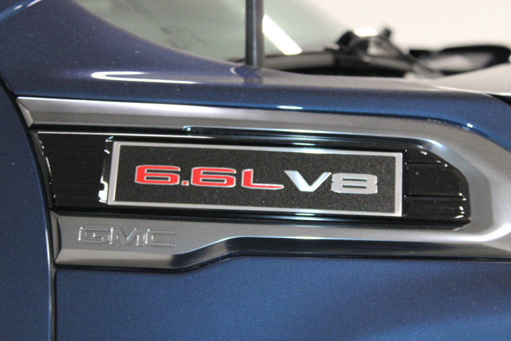 Used 2023 GMC Sierra 2500 AT4 AWD/4WD image 12