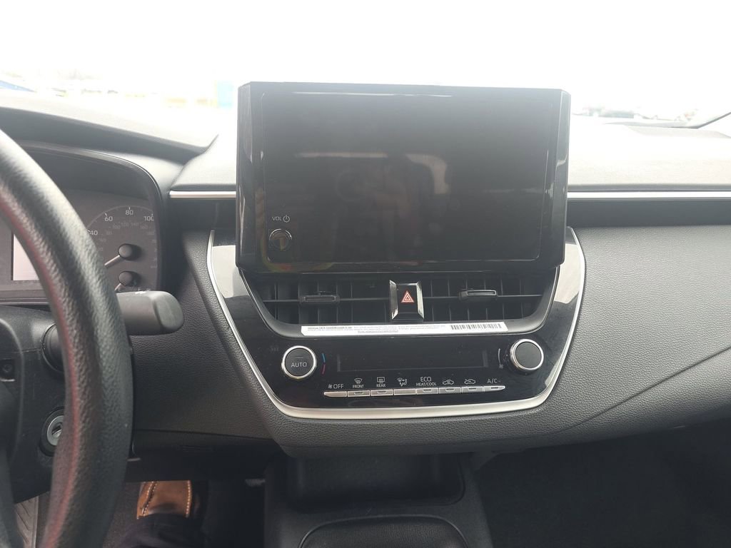 Used 2024 Toyota Corolla LE image 13