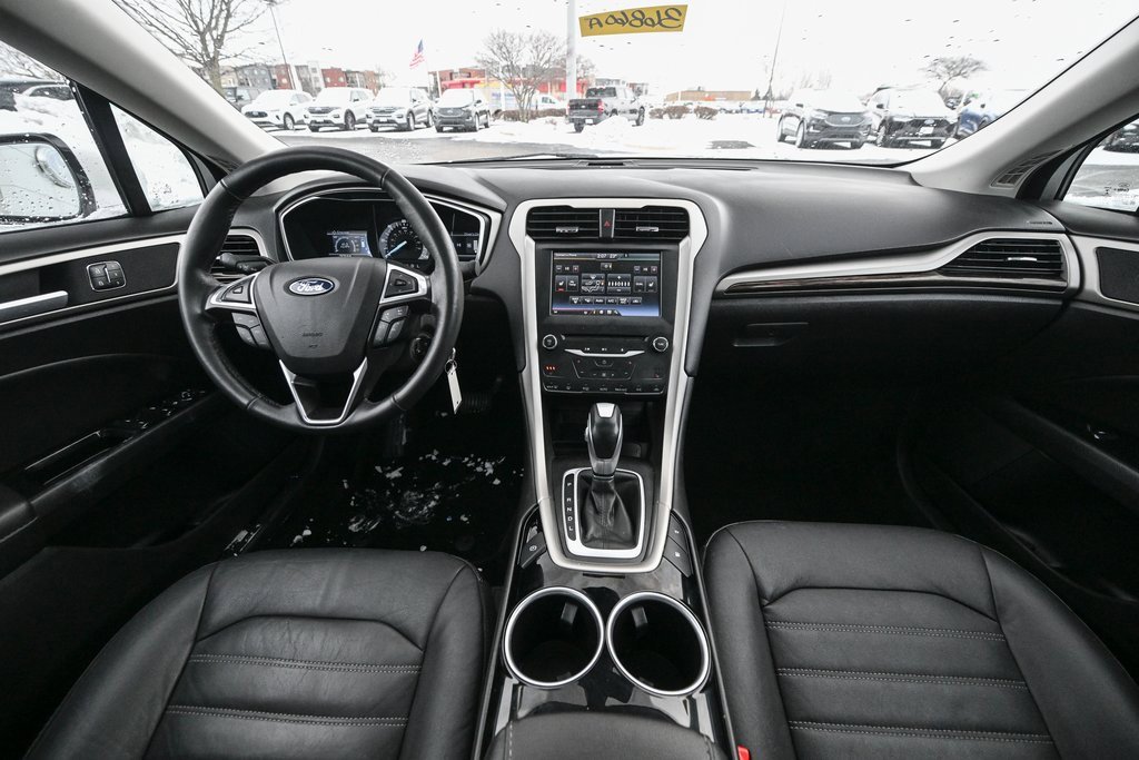 Used 2014 Ford Fusion Energi SE w/ Driver Assist Package image 29