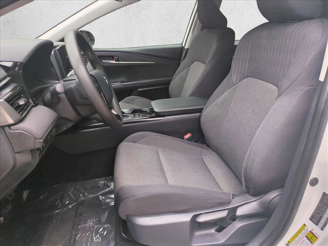Used 2025 Toyota Camry LE image 16