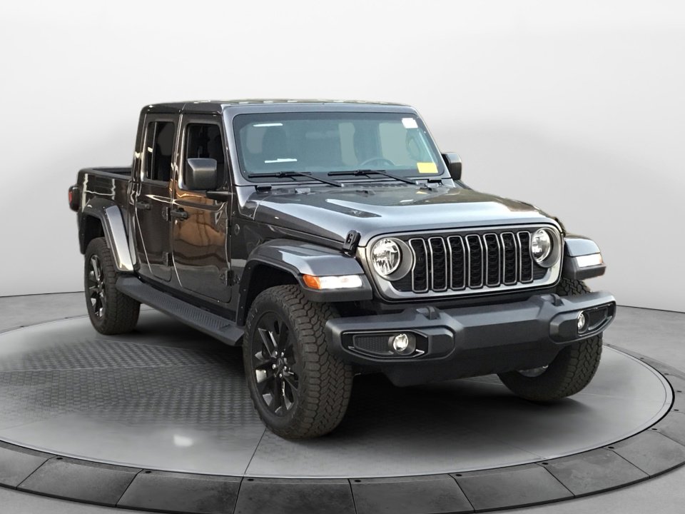 Used 2025 Jeep Gladiator Sport