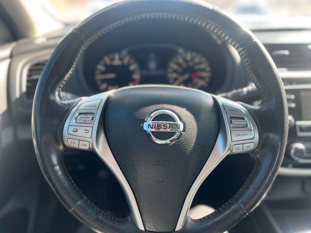 Used 2018 Nissan Altima 2.5 SL FWD image 13