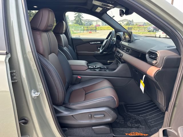 Used 2026 Honda Pilot TrailSport image 10