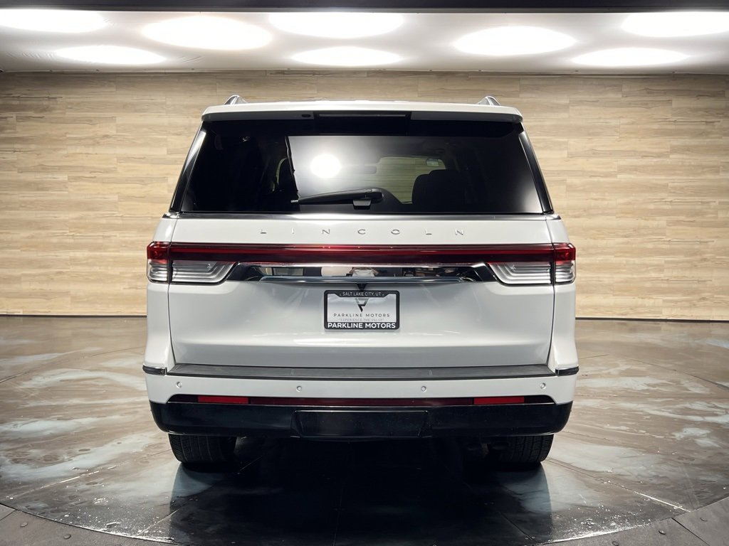 Used 2024 Lincoln Navigator Reserve image 10