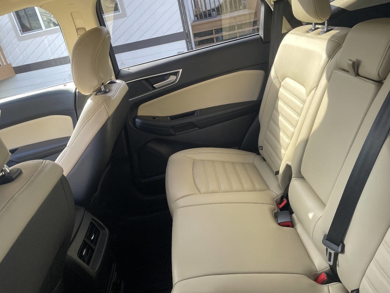 Used 2017 Ford Edge SEL w/ Equipment Group 201A image 5