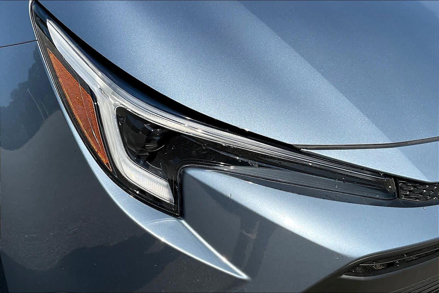 Used 2026 Toyota Corolla LE FWD image 27