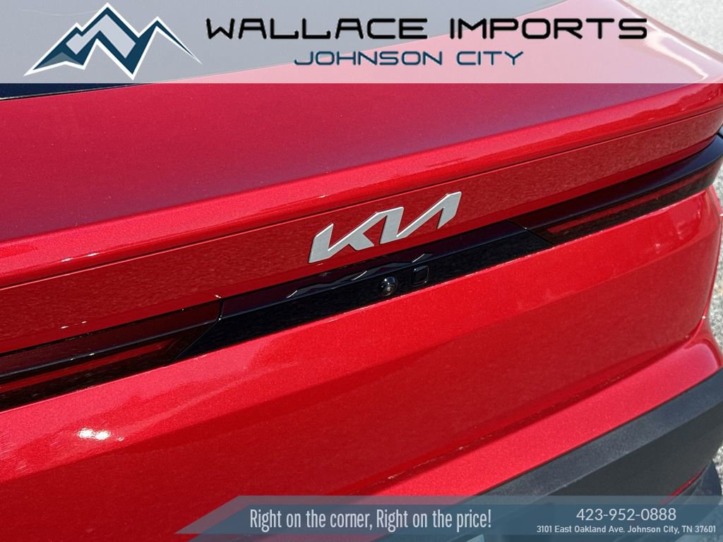 Used 2025 Kia K4 EX image 10