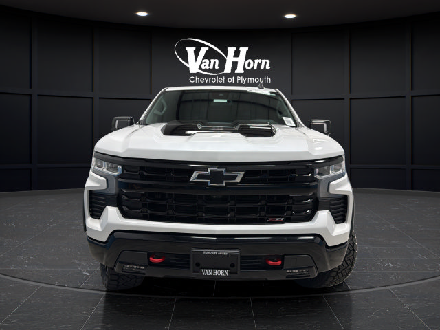 Used 2022 Chevrolet Silverado 1500 LT Trail Boss w/ LT Trail Boss Premium Package AWD/4WD image 2