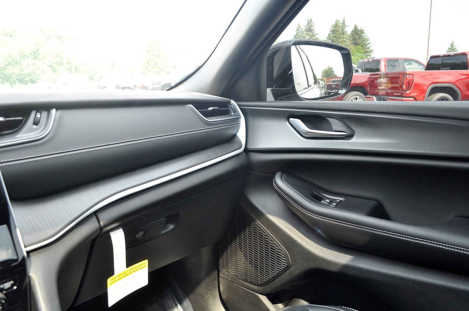 Used 2023 Jeep Grand Cherokee Altitude image 20