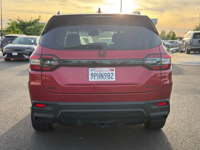 Used 2025 Honda Pilot Elite image 8