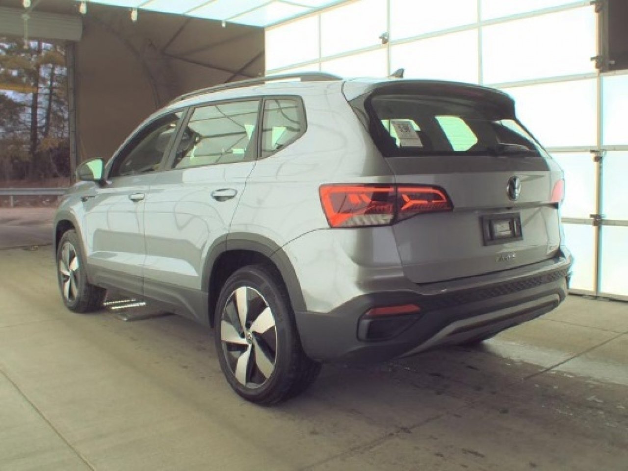 Used 2024 Volkswagen Taos S image 8