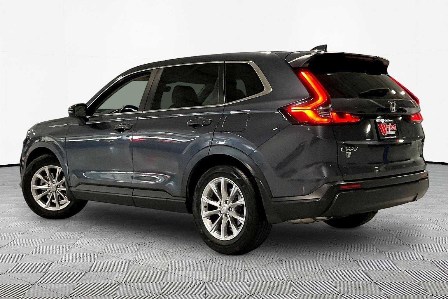 Used 2024 Honda CR-V EX-L image 4