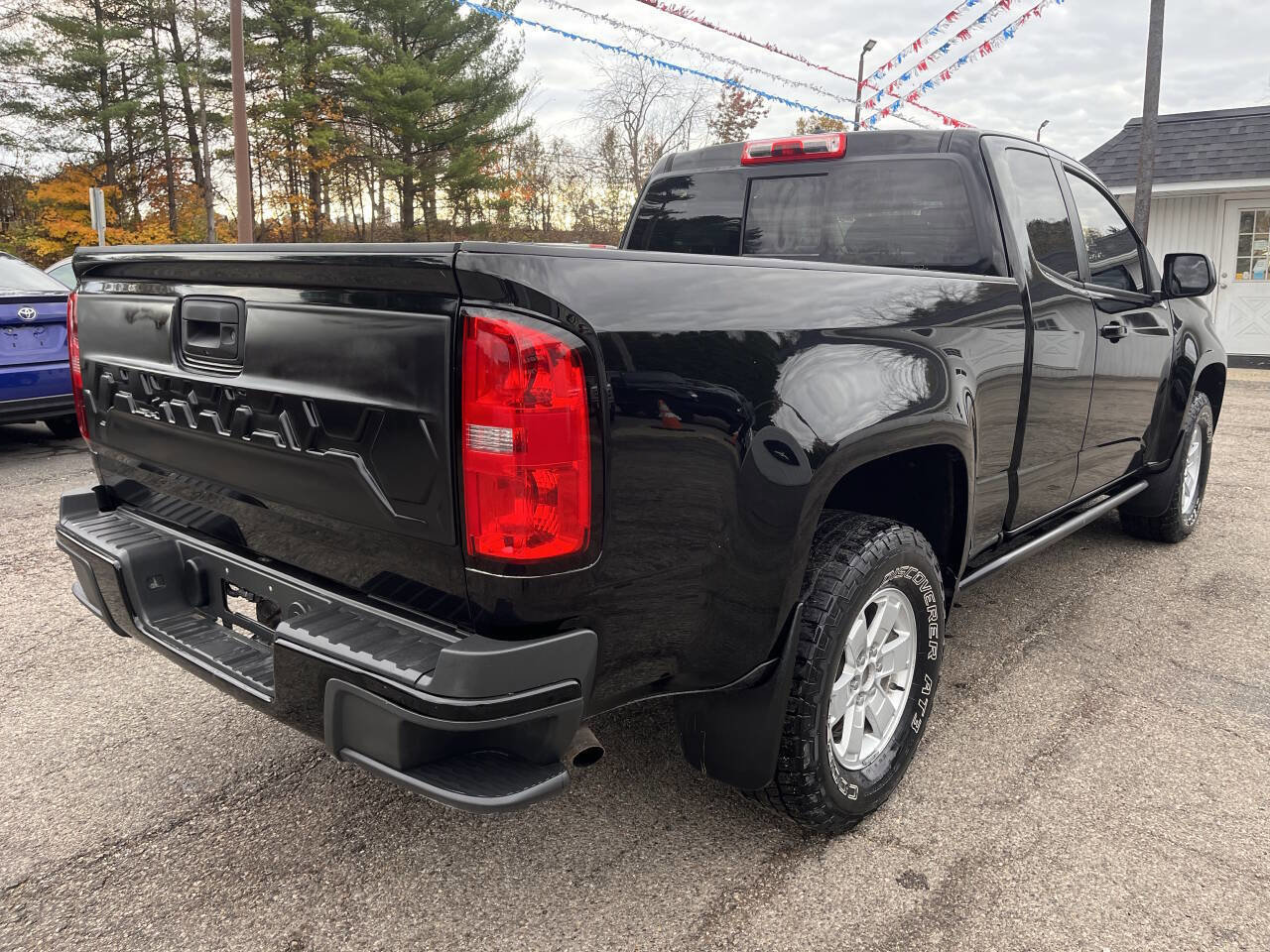 Used 2018 Chevrolet Colorado W/T w/ WT Convenience Package image 4