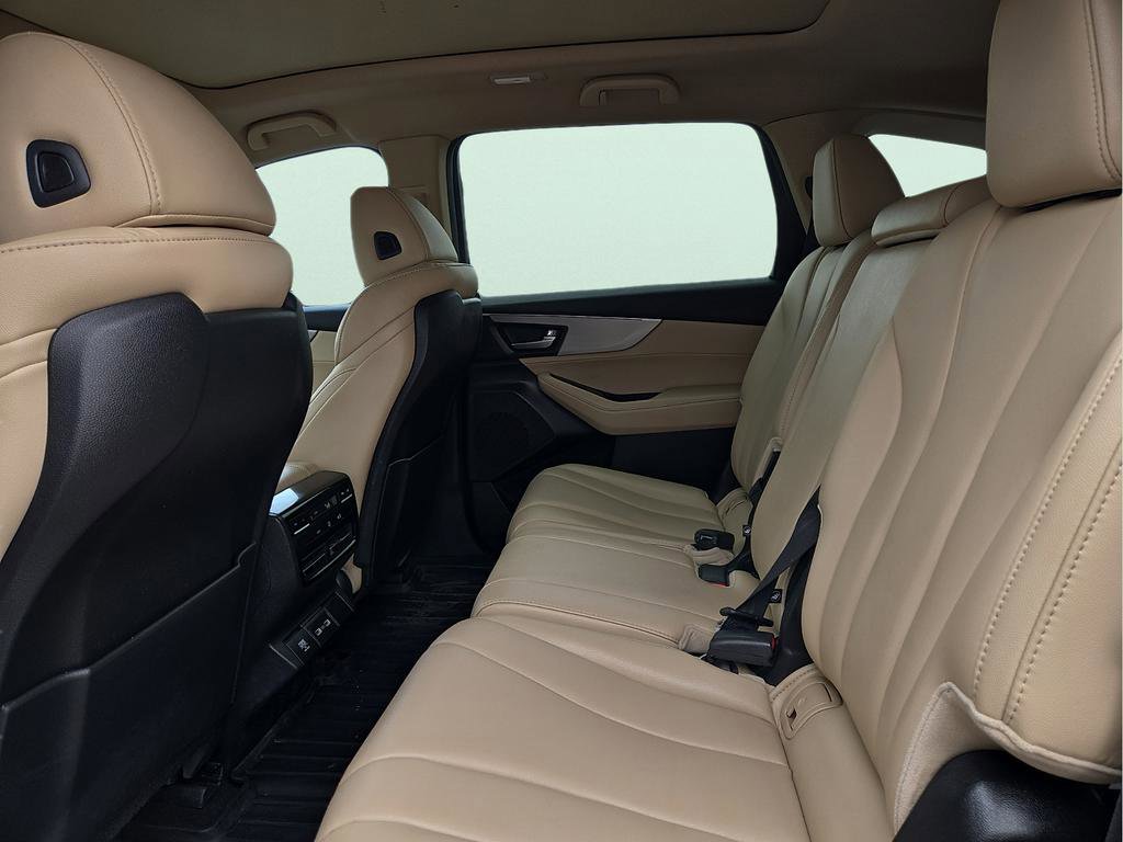 Used 2023 Acura MDX SH-AWD image 11