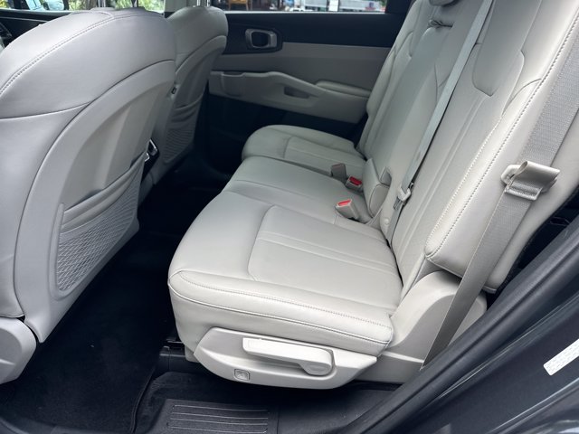 Certified 2022 Kia Sorento S w/ Panoramic Sunroof Package FWD image 25