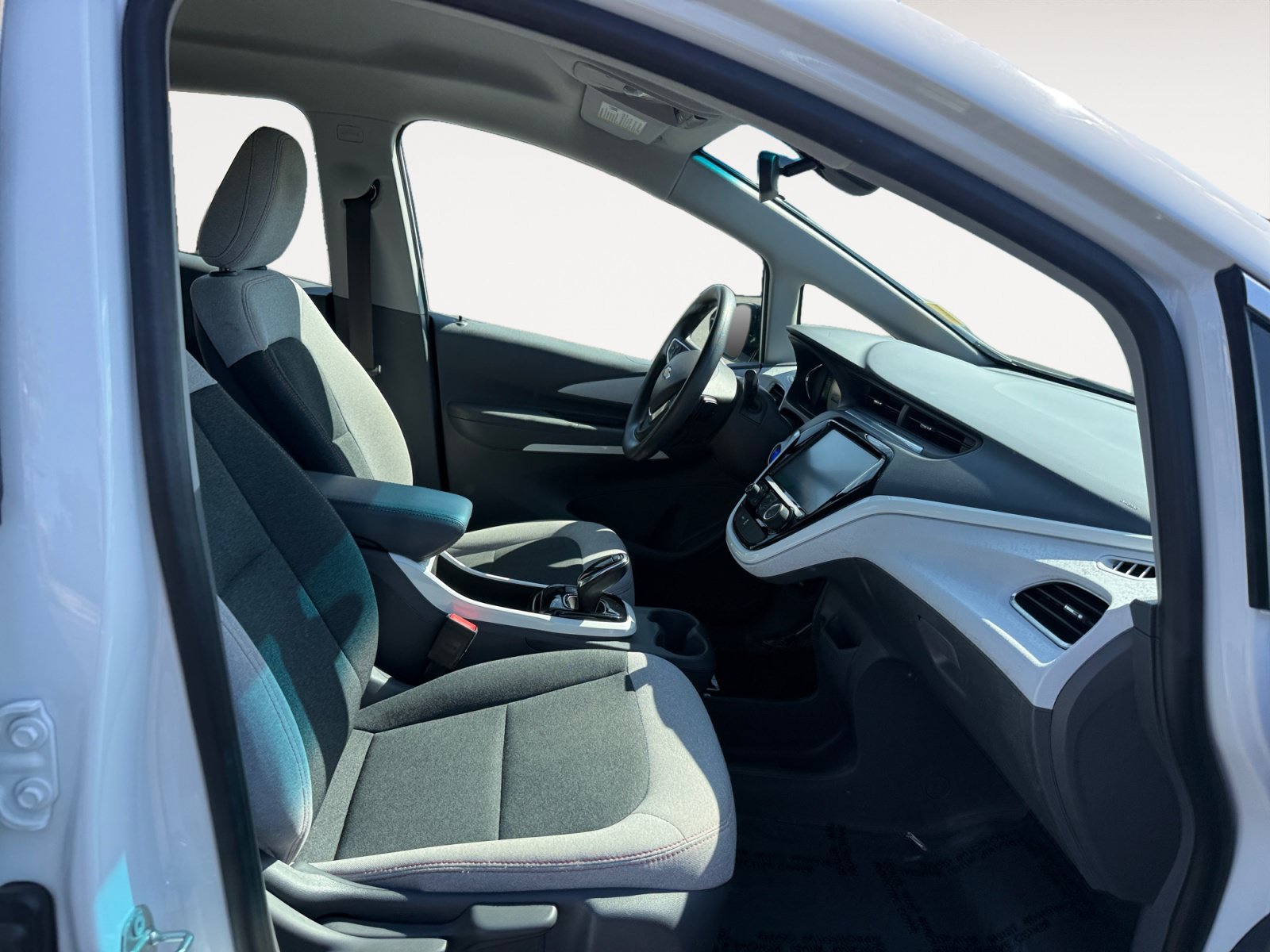 Used 2018 Chevrolet Bolt LT FWD image 19
