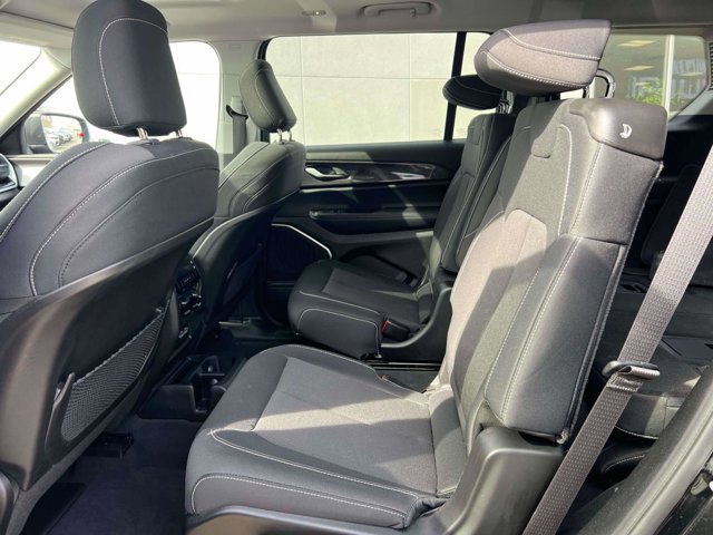 Used 2022 Jeep Grand Cherokee L Laredo w/ Luxury Tech Group I image 8