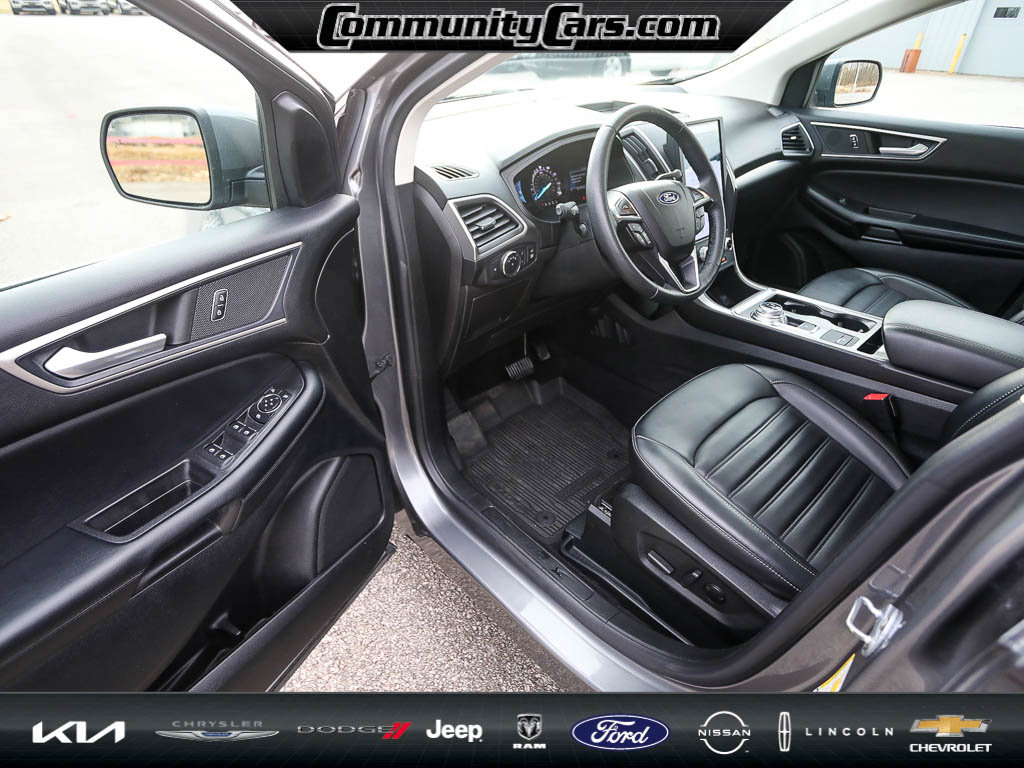 Used 2022 Ford Edge SEL w/ Convenience Package image 11
