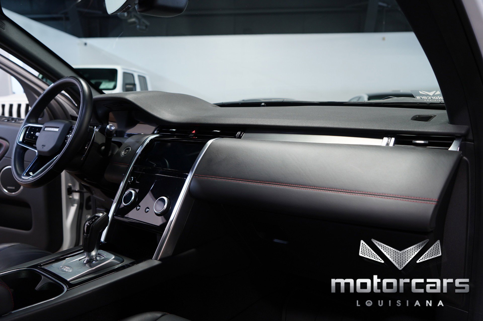 Used 2022 Land Rover Discovery Sport SE R-Dynamic image 28